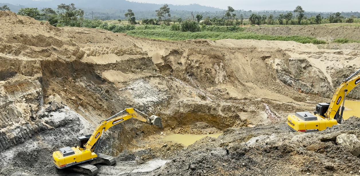 Доказано 20 000 часами эксплуатации: экскаваторы SINOMACH доминируют в мировой горнодобывающей промышленности.